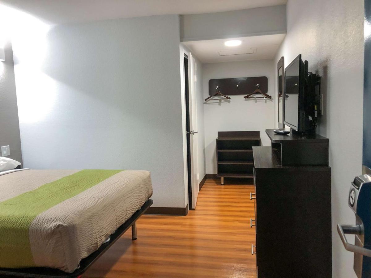 Studio 6 Wichita, Ks - Airport 외부 사진